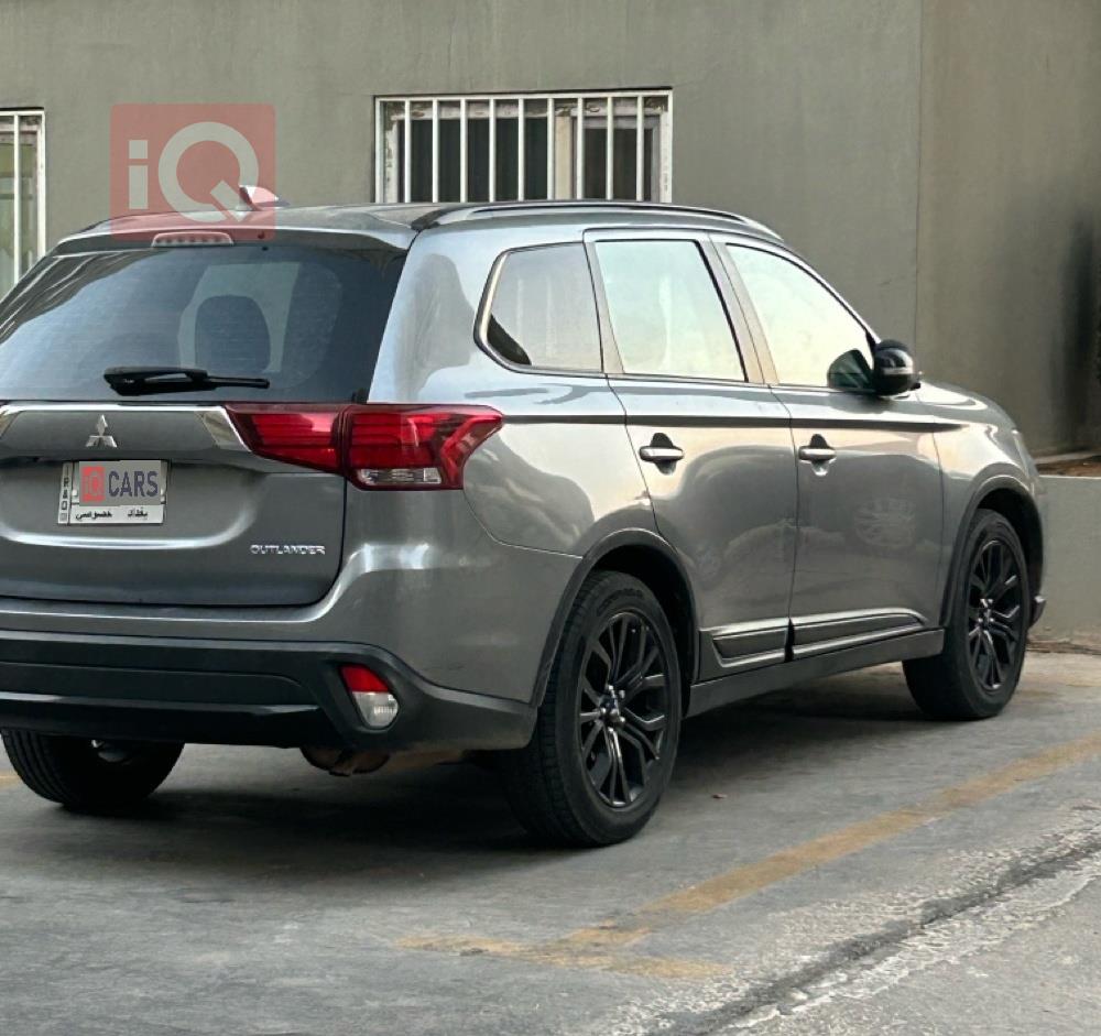 ميتسوبيشي اوتلاندر